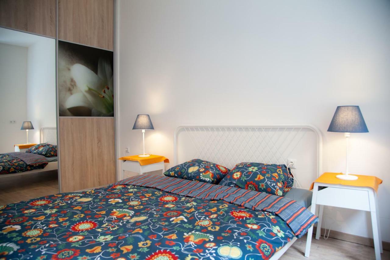 Downtown Pedestrian Zone Apartment Bratislava Exterior photo